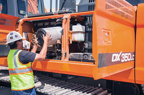 Excavator-Service-and-Maintenance (1)